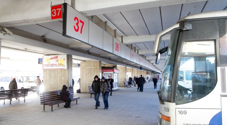 Autobusų stotis, autobusas (nuotr. Tv3.lt/Ruslano Kondratjevo)