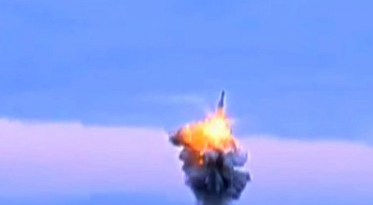 Šiaurės Korėjos bandymas paleisti balistinę raketą (nuotr. SCANPIX)