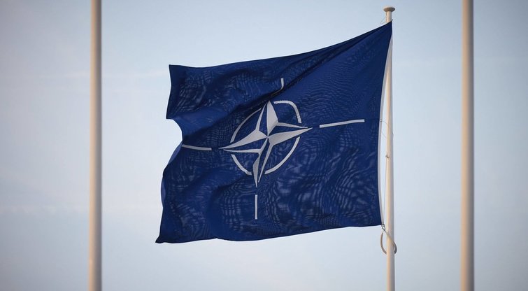 Kremlius: vykstant pratyboms, Rusija vertina NATO kaip „grėsmę“