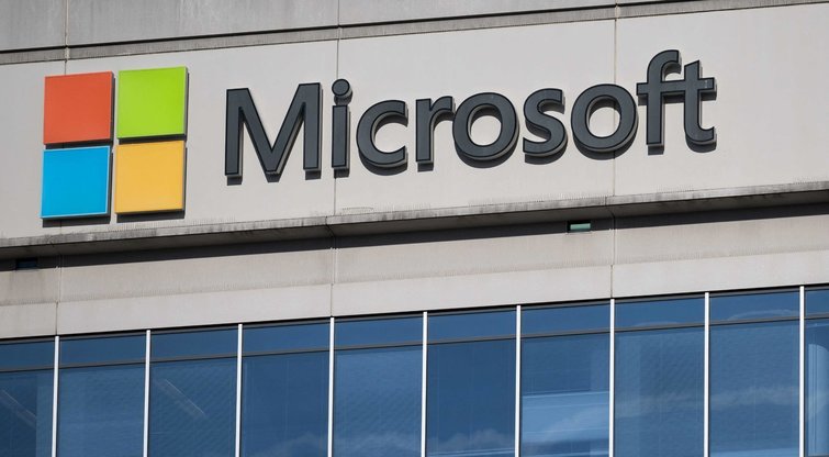 „Microsoft“ serveriai „nulūžo“: daliai vartotojų neveikia „Outlook“, „Xbox Live“ ar „Microsoft Teams“ (nuotr. SCANPIX)