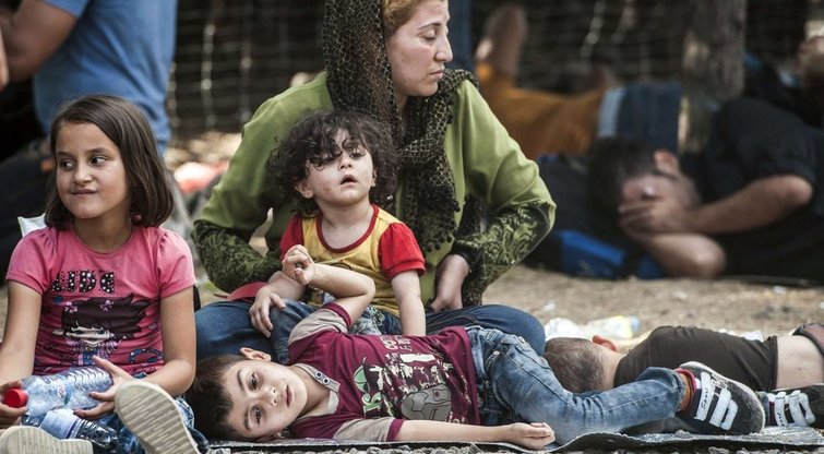 Pabėgėliai iš Sirijos ir Irako veržiasi į Vengriją (nuotr. SCANPIX)