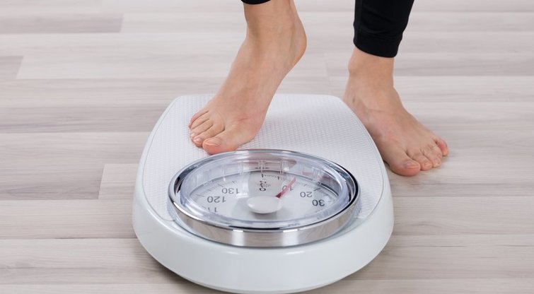 Gydytoja pažėrė patarimų, kaip karantino metu nepriaugti svorio (nuotr. Shutterstock.com)