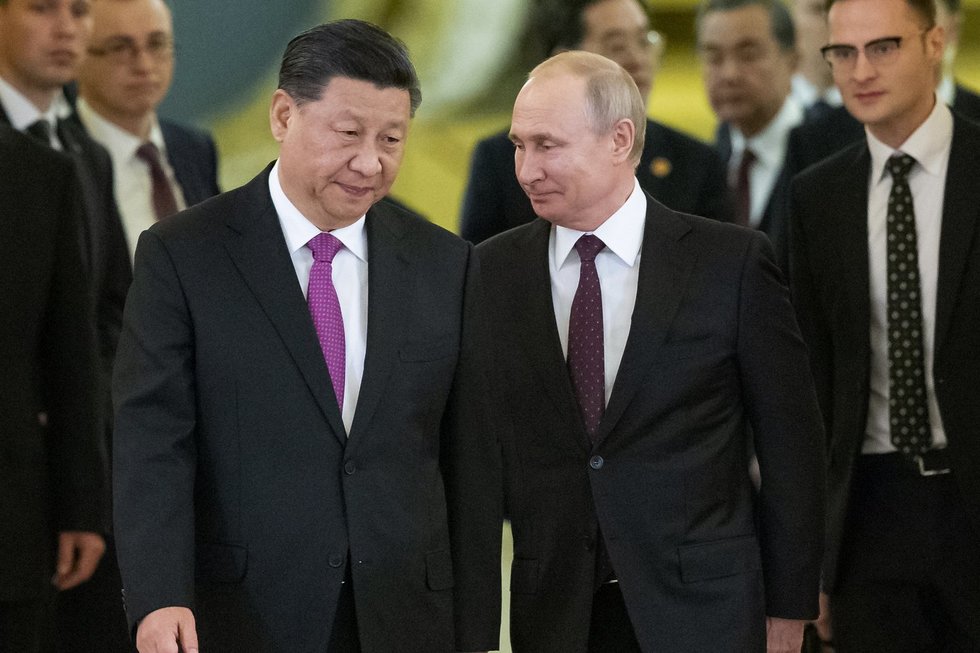 „Gelbėjimosi ratas Putinui“: Rusija ieško Kinijos pagalbos konflikte su Vakarais