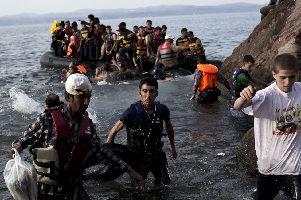Graikijos krantus pasiekia pabėgėliai