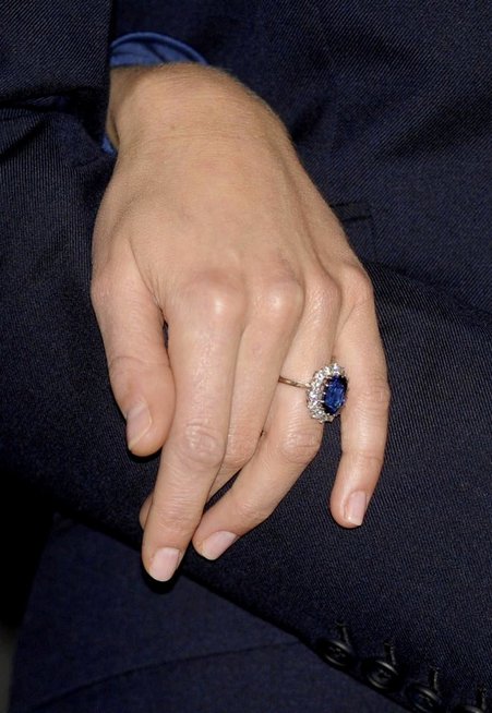 Kate Middleton žiedas princui Harry turi ypatingą reikšmę: atskleidė, kodėl jo negavo Meghan (nuotr. SCANPIX)