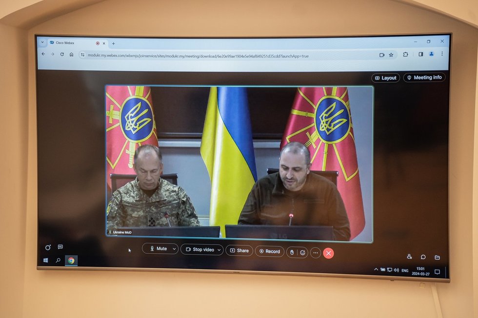 Krašto apsaugos ministras L. Kasčiūnas kalbėjosi su Ukrainos gynybos ministru R. Umerovu (nuotr. KAM)