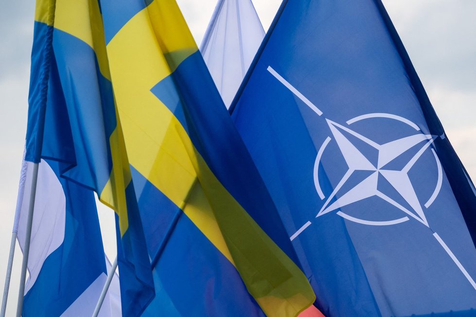 Švedijos ir NATO vėliavos (nuotr. SCANPIX)