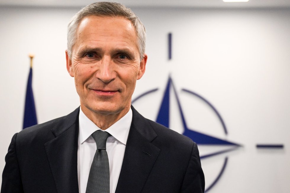 NATO pasirašė 1,1 mlrd. eurų vertės amunicijos gamybos ir tiekimo sutartį (nuotr. SCANPIX)