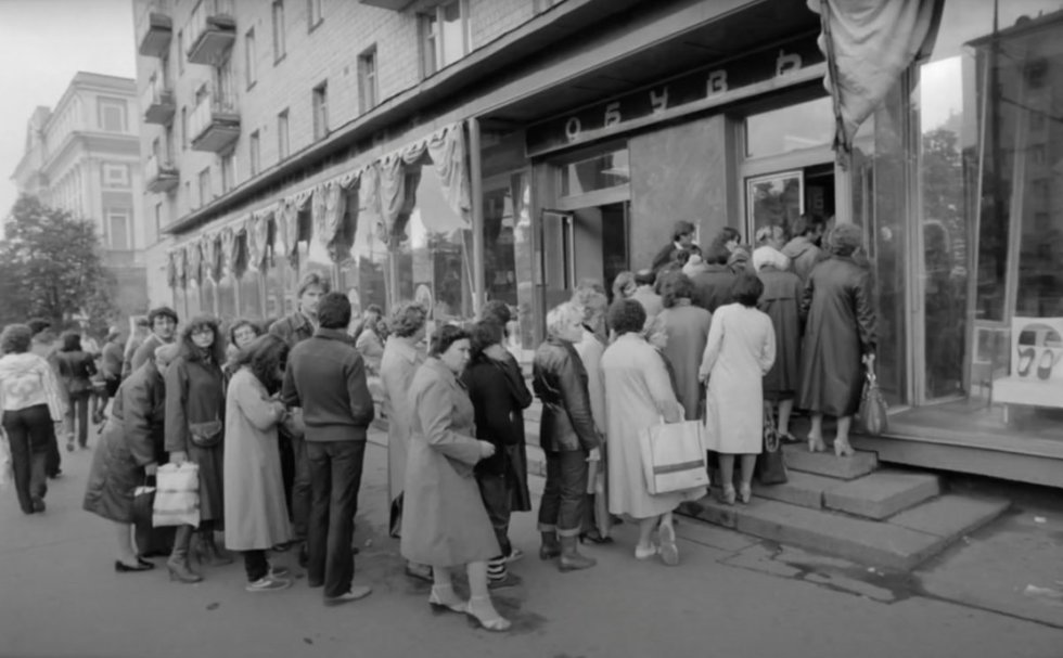 Parduotuvė Sovietų Sąjungoje (nuotr. „YouTube“)