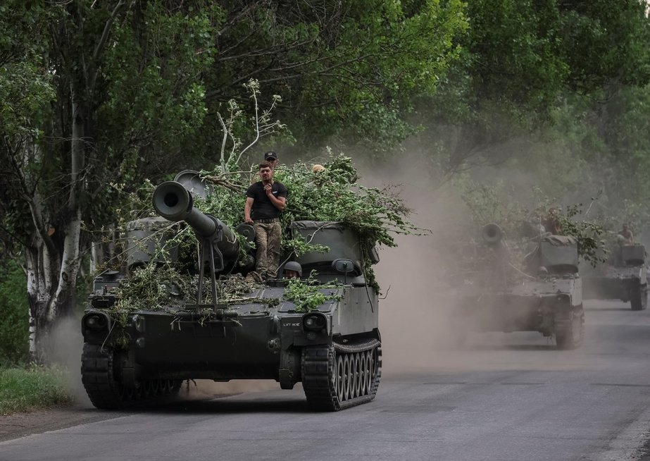 Ukrainos kariai vyksta savaeigėmis haubicomis M109 (nuotr. SCANPIX)