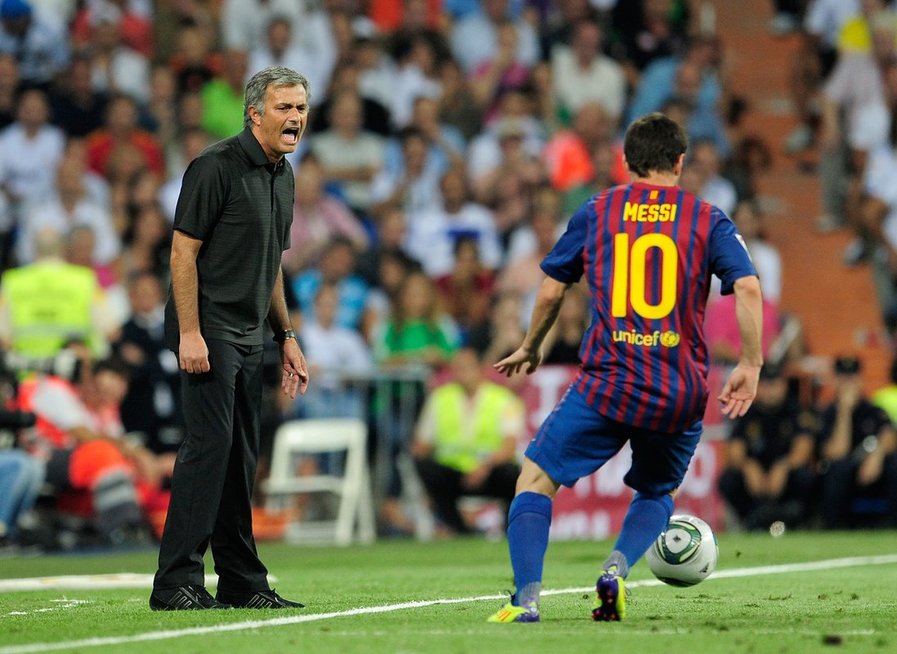 Jose Mourinho ir Lionelis Messi (nuotr. SCANPIX)
