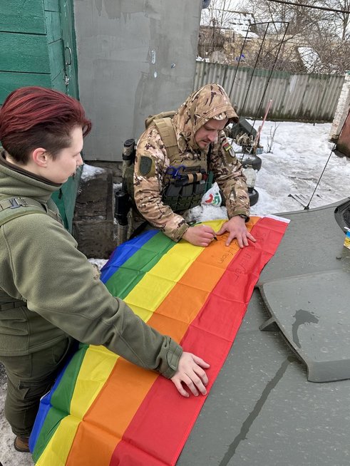 Paramą LGBT jaunuoliams teikianti savanorė padeda ir karą patiriantiems ukrainiečiams 