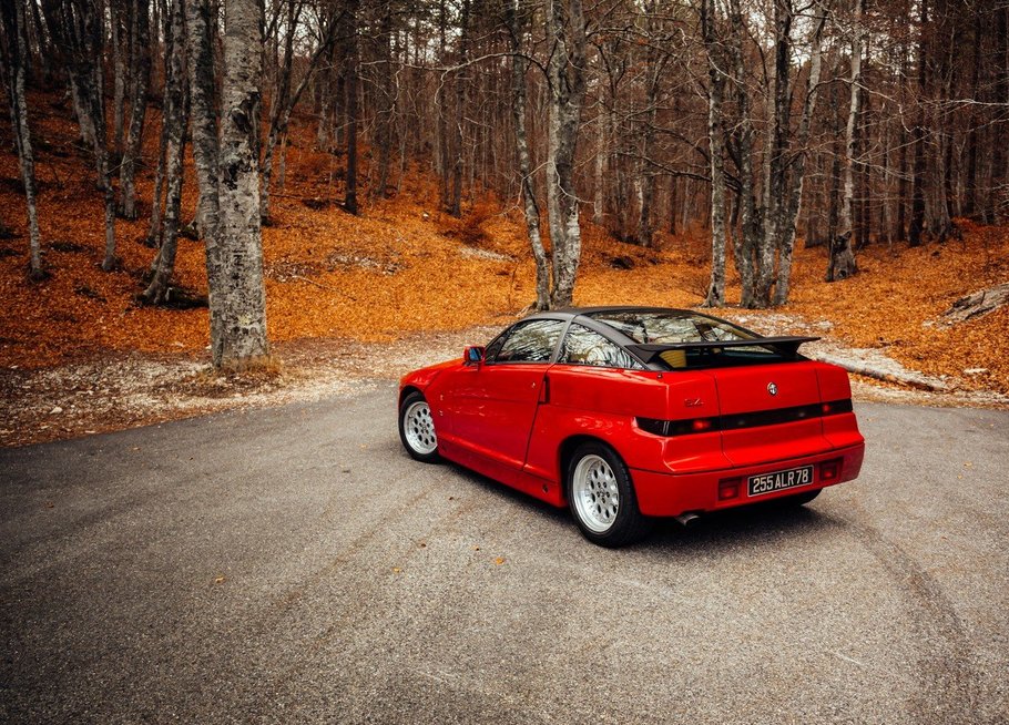 Alfa Romeo SZ (nuotr. gamintojo)