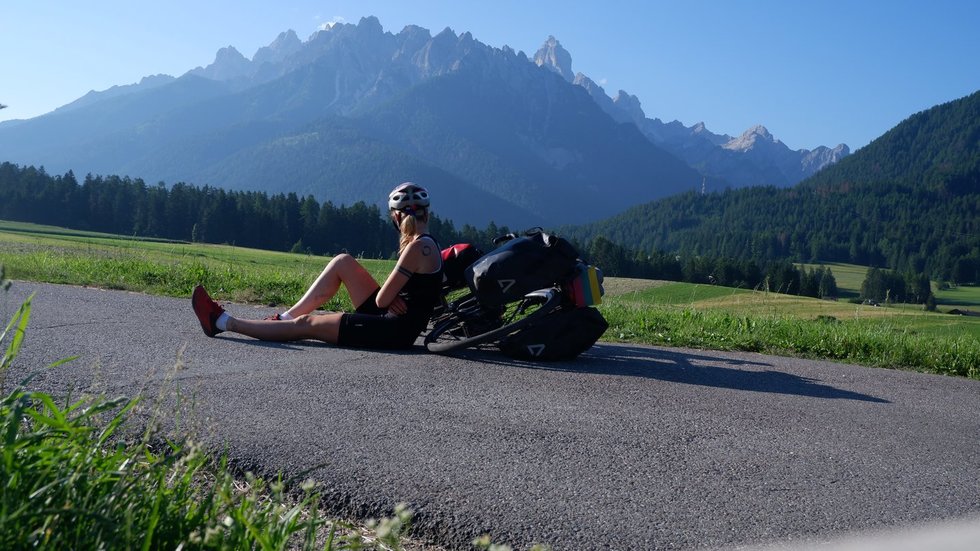 Erika Andrilionytė dviračiu įveikia tūkstančius kilometrų