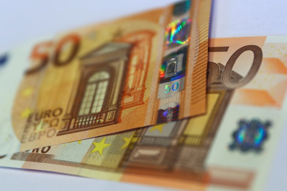 50 eurų banknotas keičia išvaizdą (nuotr. SCANPIX)