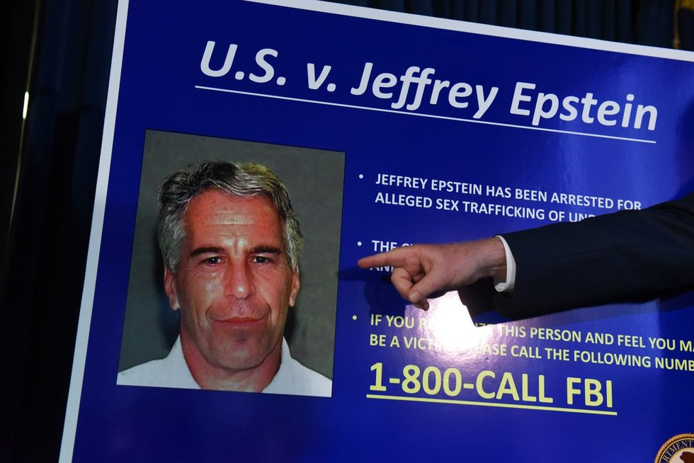 Multimilijonierius Epsteinas: kaltinimai pedofilija, įtakingi draugai ir mirtis kalėjime