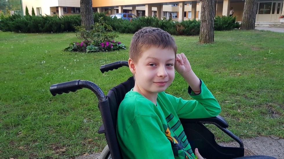 12-metį Devidą sustabdė vėžys: baisią ligą išdavė kojos skausmas