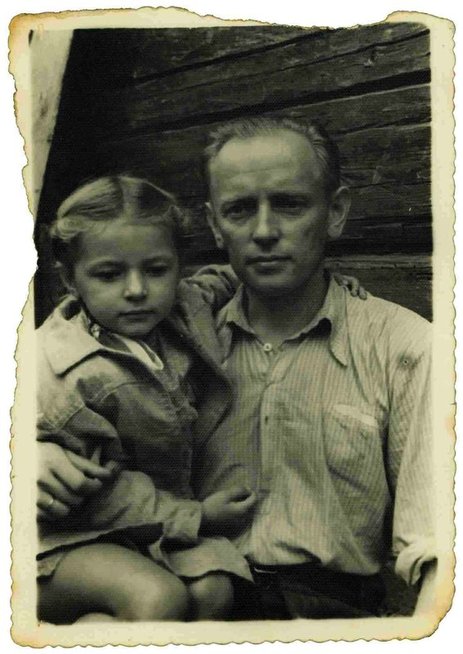 Auksutė Ramanauskaitė su tėčiu Adolfu Ramanausku - Vanagu