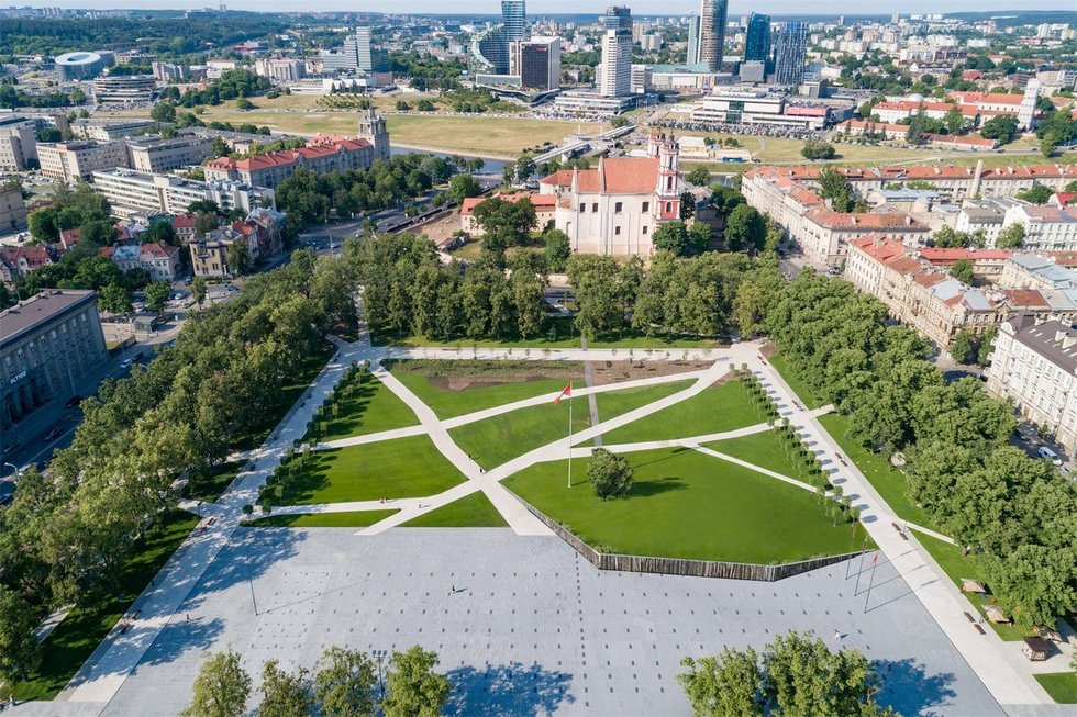 Laisvės kalvos realaus dydžio maketas Lukiškių aikštėje (nuotr. Vilniaus miesto savivaldybės)