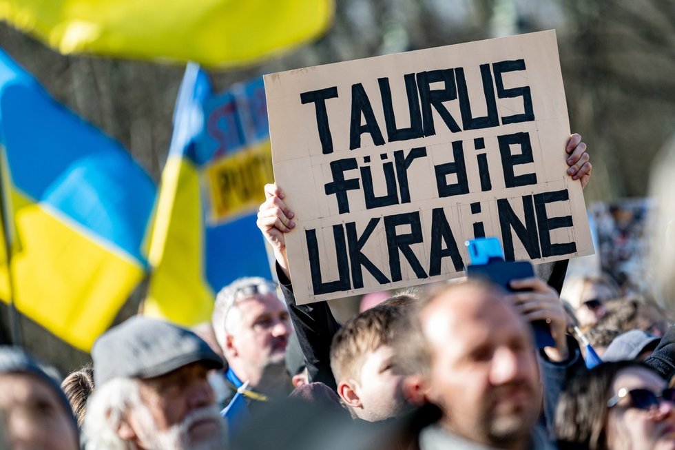 Vokietijos parlamentas atmetė pasiūlymą tiekti „Taurus“ raketas Ukrainai (nuotr. SCANPIX)