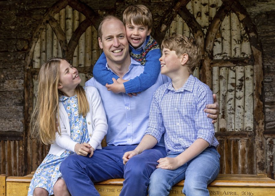 Princas Williamas su vaikais (nuotr. SCANPIX)