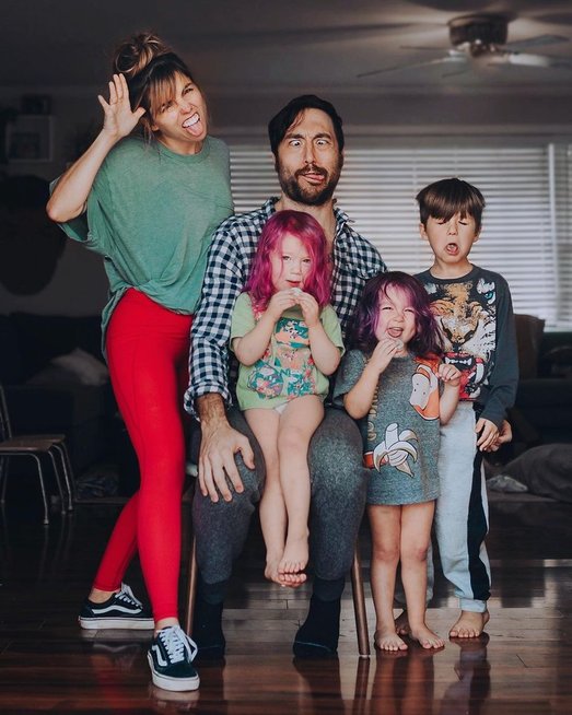 Hayley ir Codis su vaikais