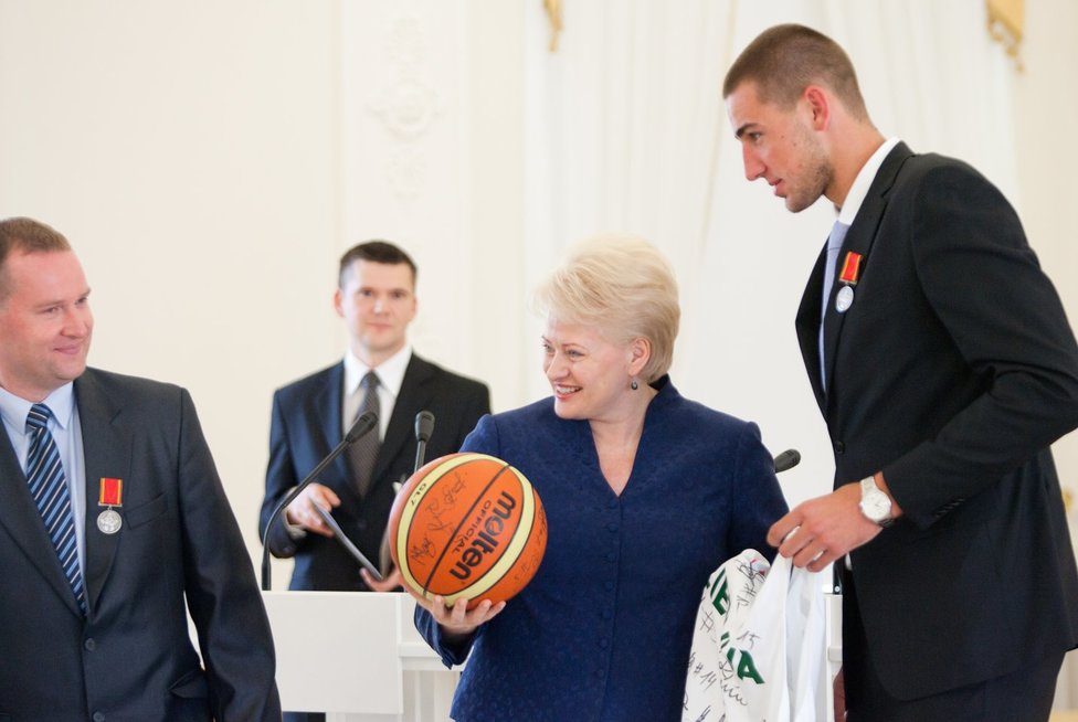 D. Grybauskaitė ir J. Valančiūnas (Tomas Lukšys/Fotobankas)