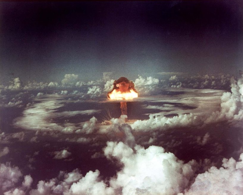 Pragaro vartai: branduolinių bombų bandymai (nuotr. Vida Press)