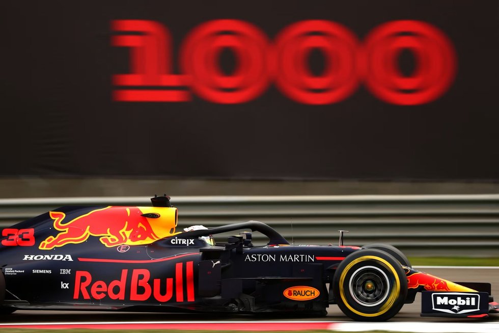 „Red Bull“ komandos bolidas (nuotr. komandos archyvo)