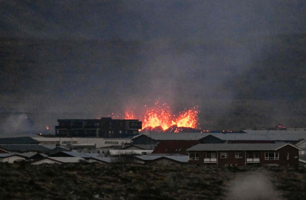 Ugnikalnio išsiveržimas Islandijoje (nuotr. SCANPIX)