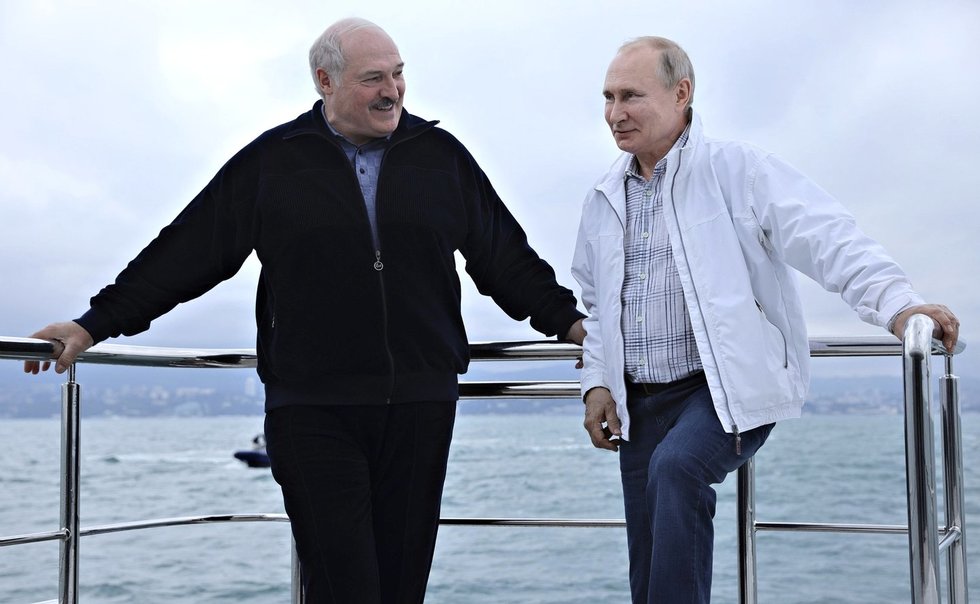 A. Lukašenka ir V. Putinas, 2021-ieji Sočyje (nuotr. SCANPIX)