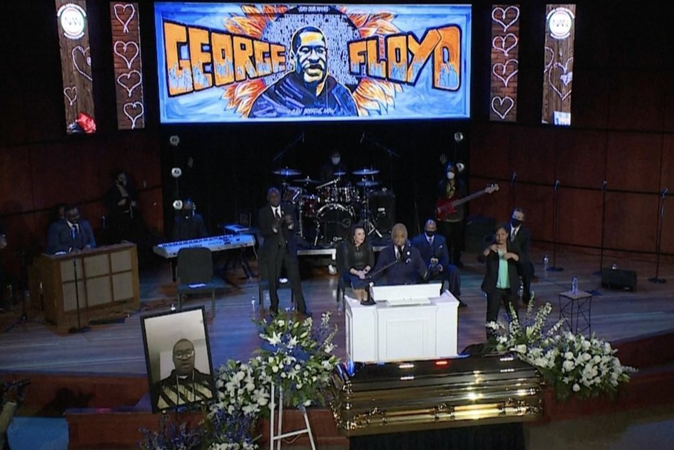Georg'o Floyd'o laidotuvės (nuotr. stop kadras)