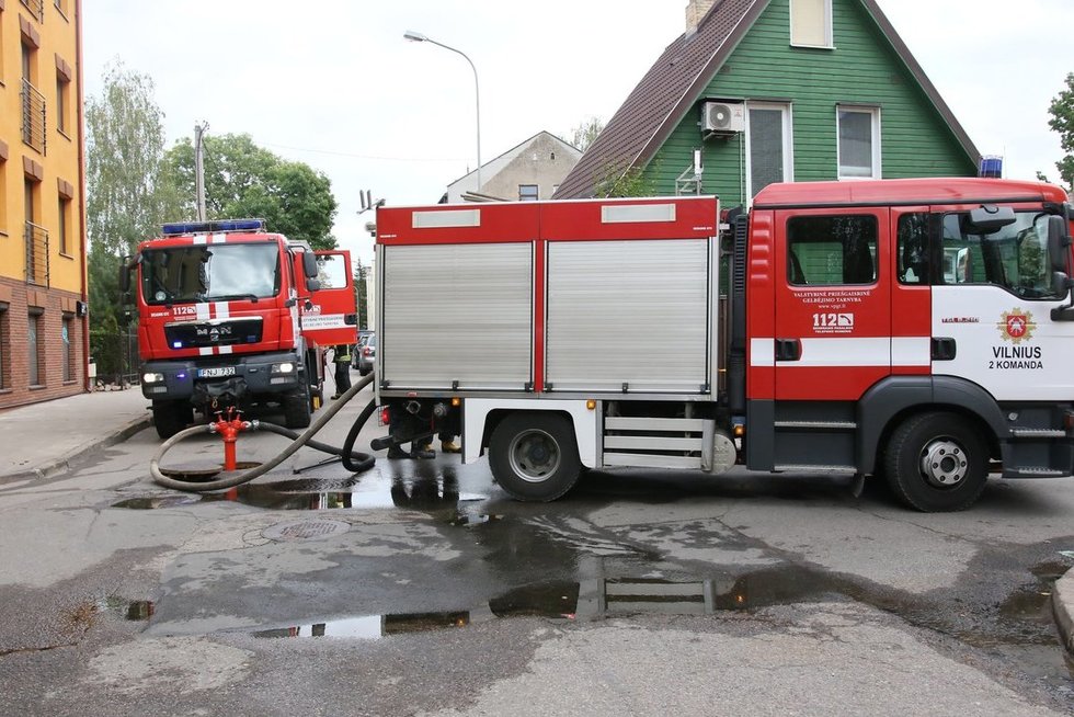 Per gaisrą Vilniuje žuvo žmogus (nuotr. Broniaus Jablonsko)