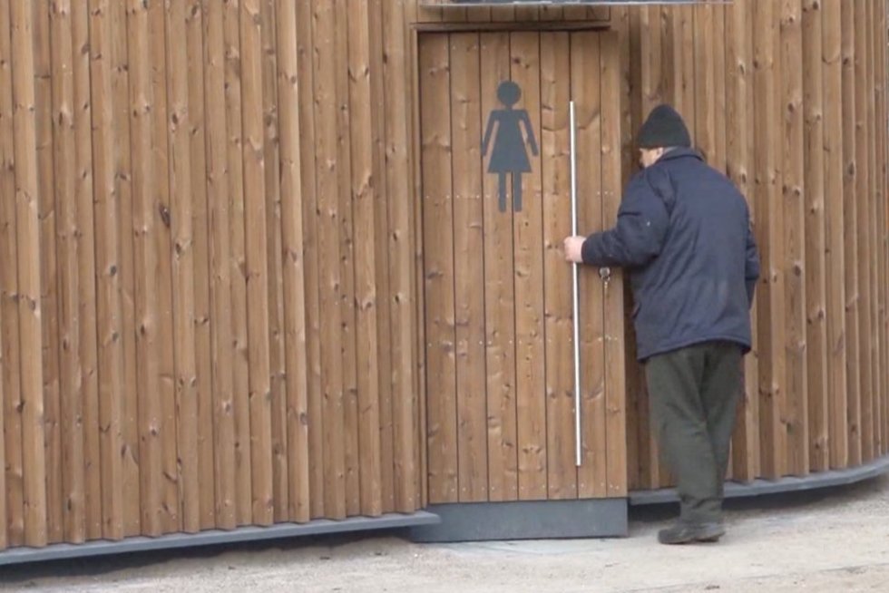 “Auksinis“ tualetas (nuotr. TV3)