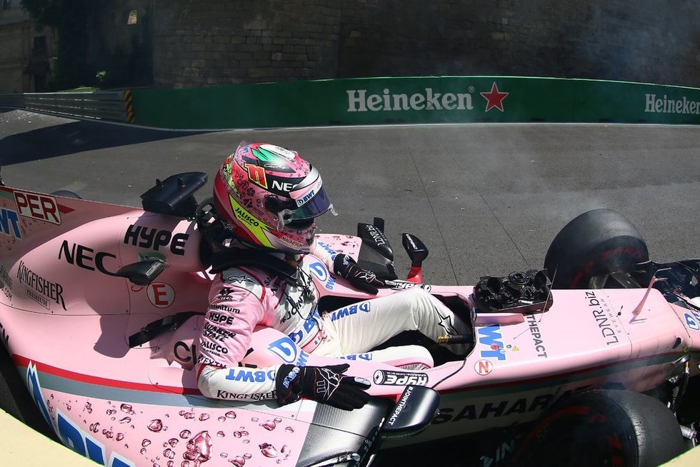 Sergio Perezas patyrė avariją treniruotės metu (nuotr. SCANPIX)
