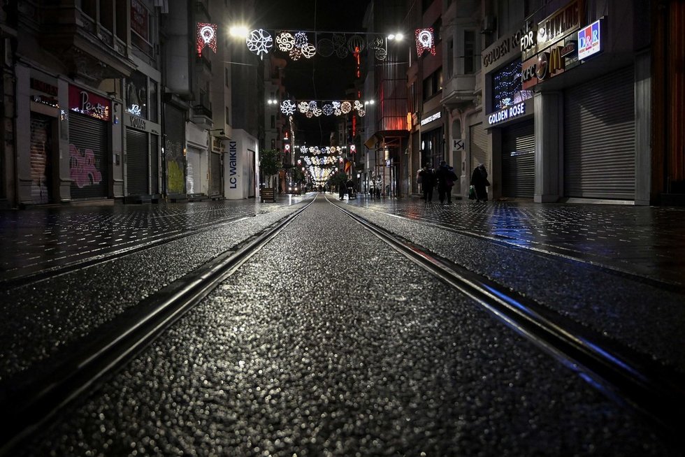 Karantinas Stambule: tuščios gatvės (nuotr. SCANPIX)