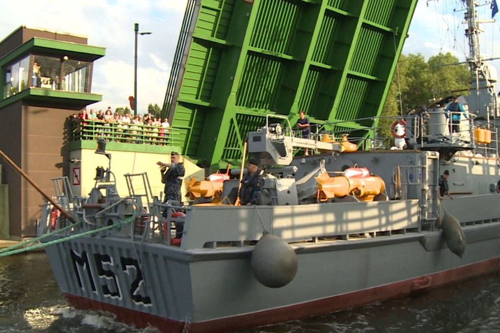 TV3 Žinios. Klaipėdoje į paskutinę kelionę išlydėtas karinis laivas „Sūduvis“ (nuotr. stop kadras)